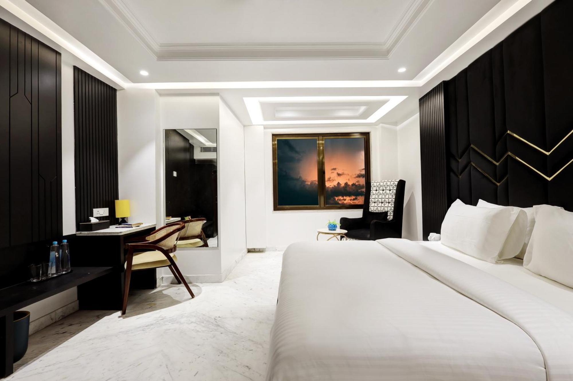 Hotel Namaste Hindustan Just A Minute Away From New Delhi Railway Station And Connaught Place Nova Deli Exterior foto